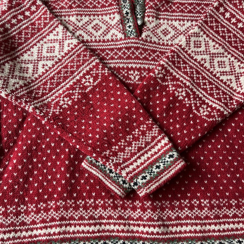 Women’s LL Bean Sweater Medium Red Beige Green Wool Buttons - Picture 6 of 14